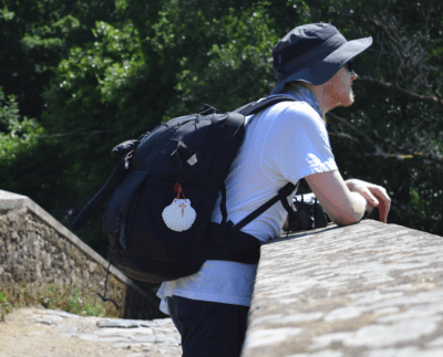 scallop shell on pilgrim backpack