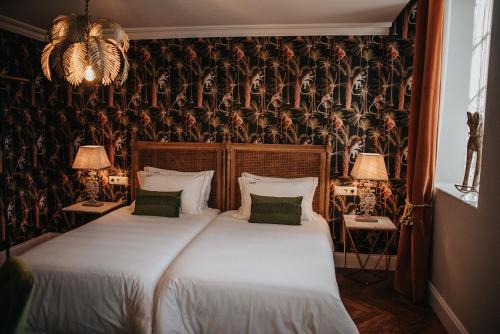 1930 Boutique hotel twin bedroom